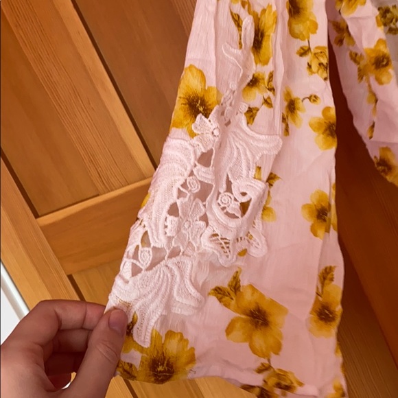 Forever 21 Sunflower Bell Sleeve Top - Picture 3 of 5